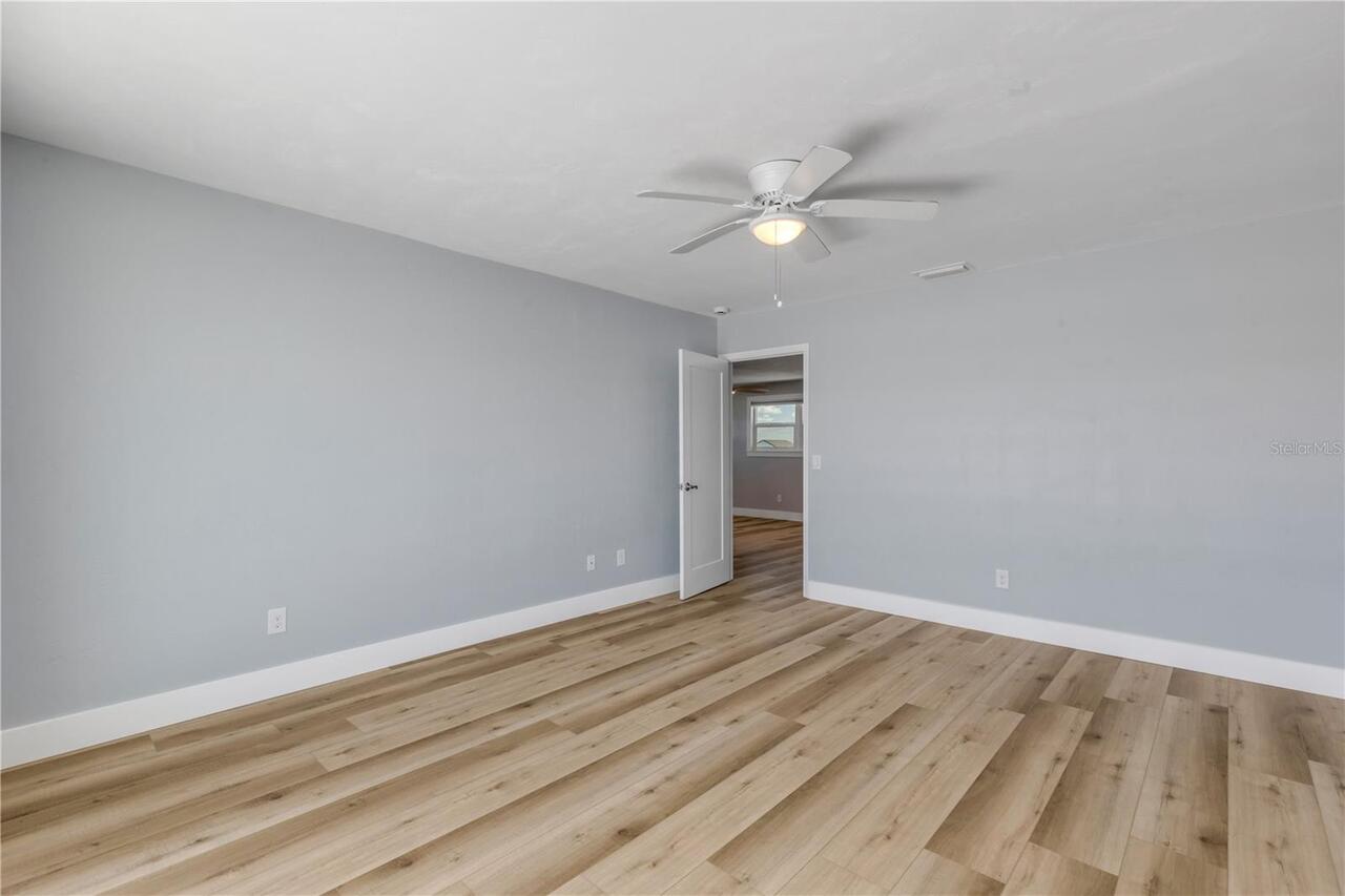 Listing Photo 43