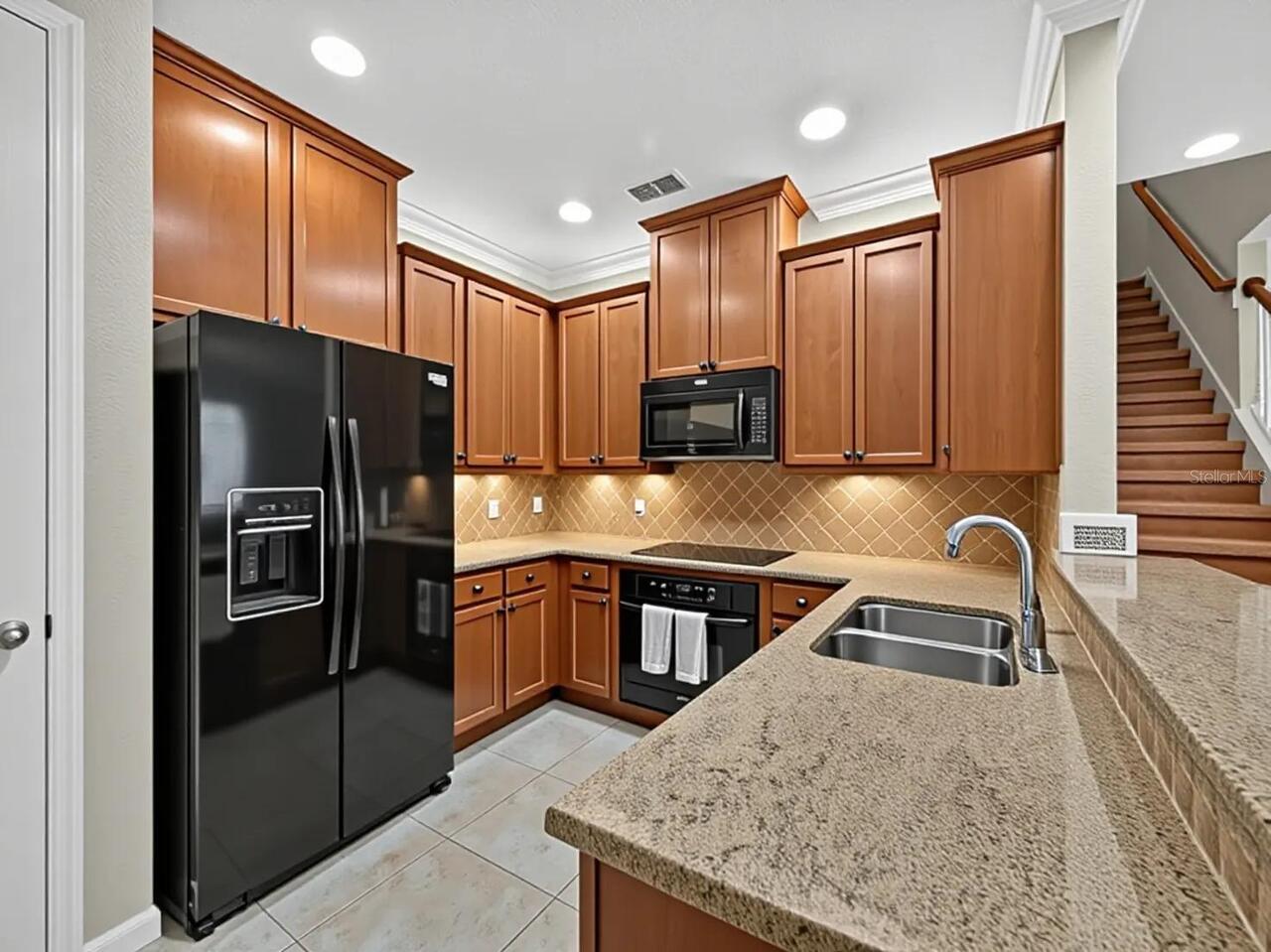 Listing Photo 11