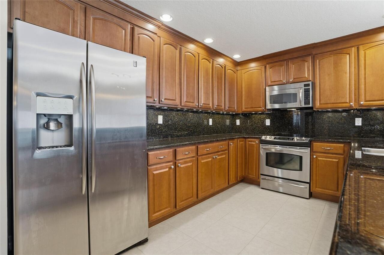 Listing Photo 8