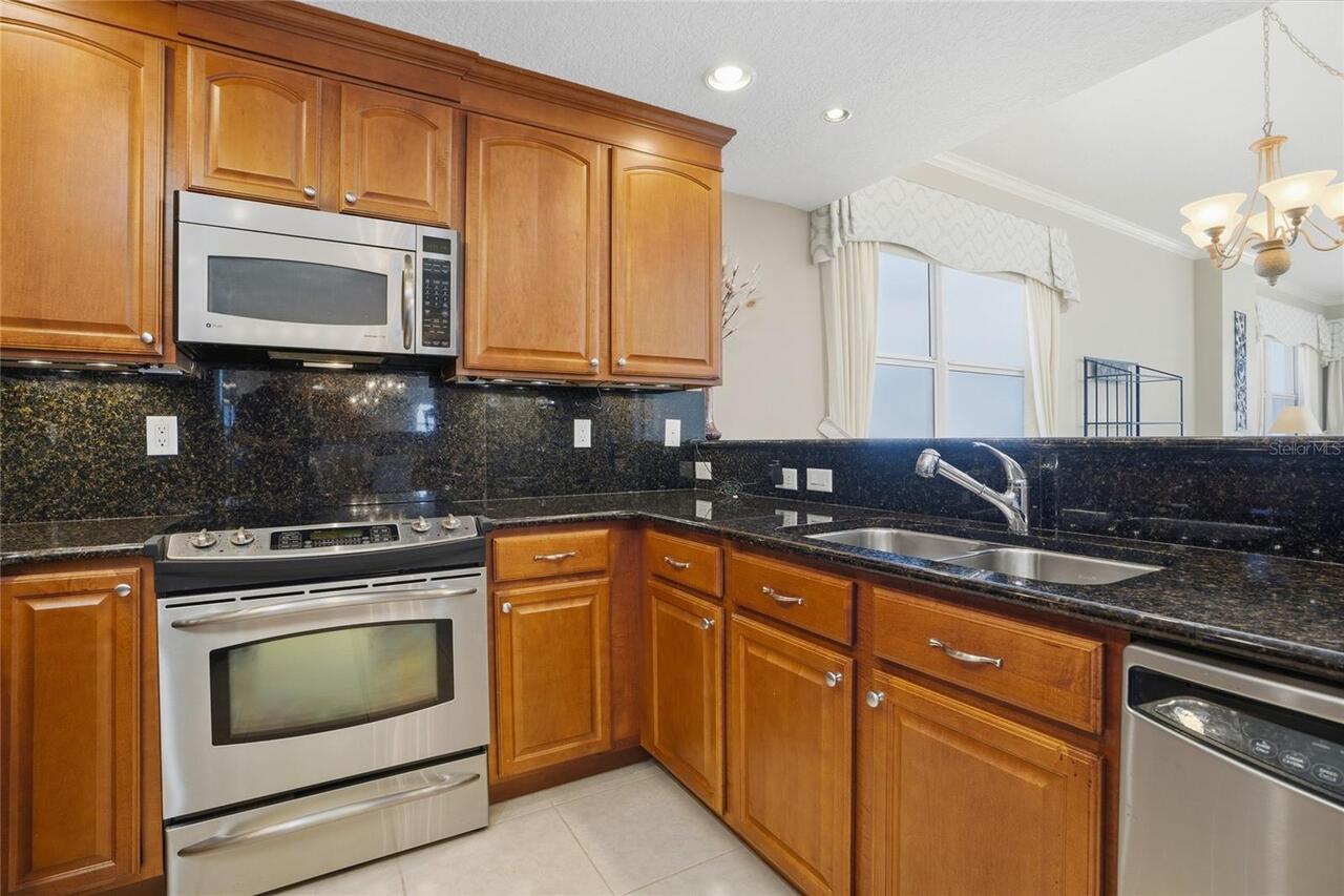 Listing Photo 9