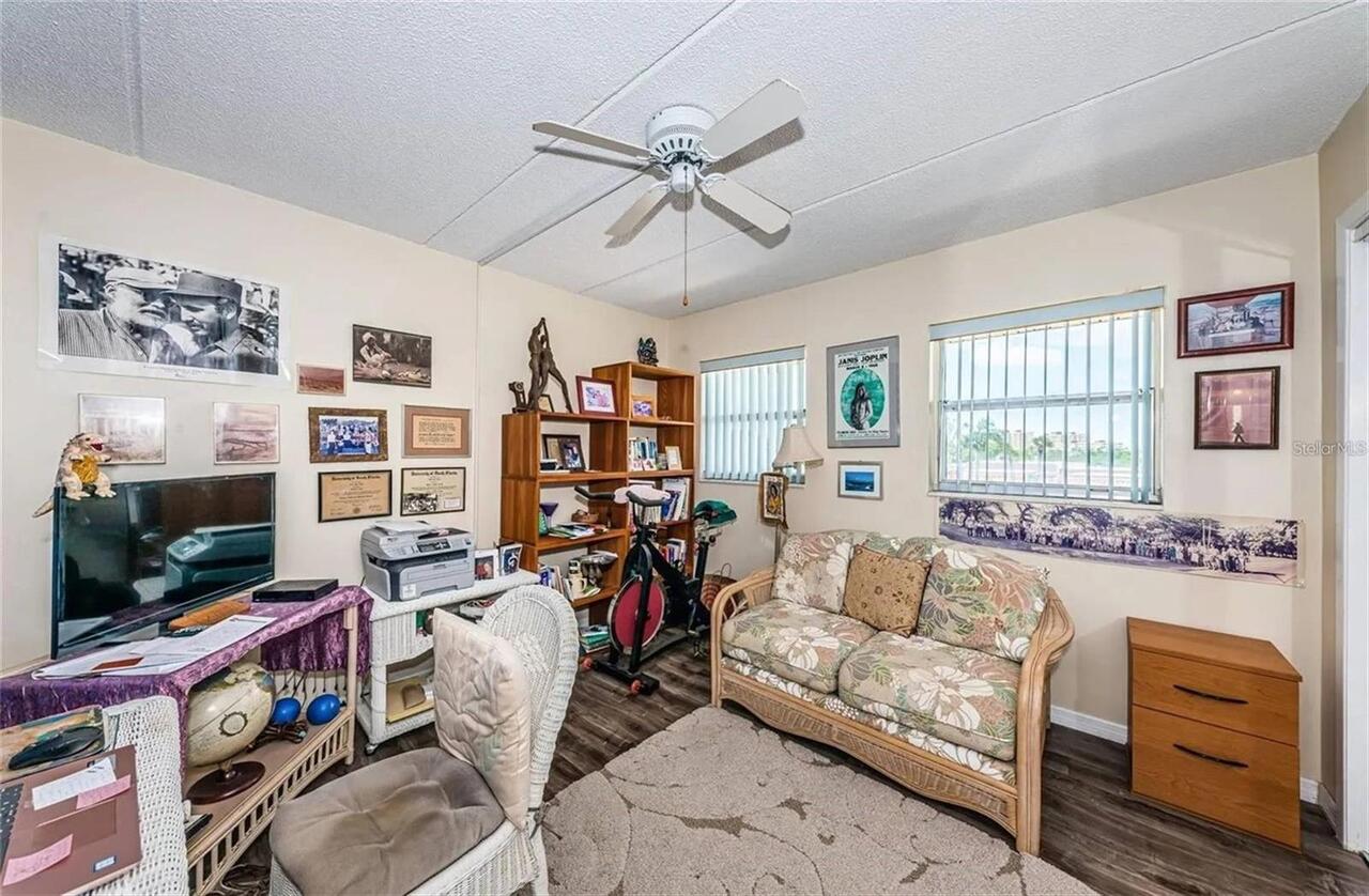 Listing Photo 15