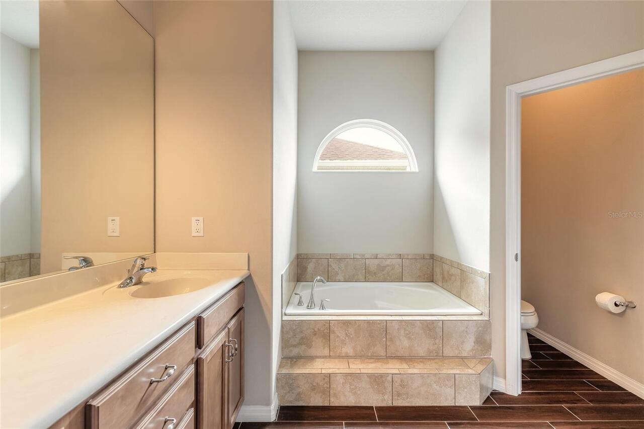 Listing Photo 16