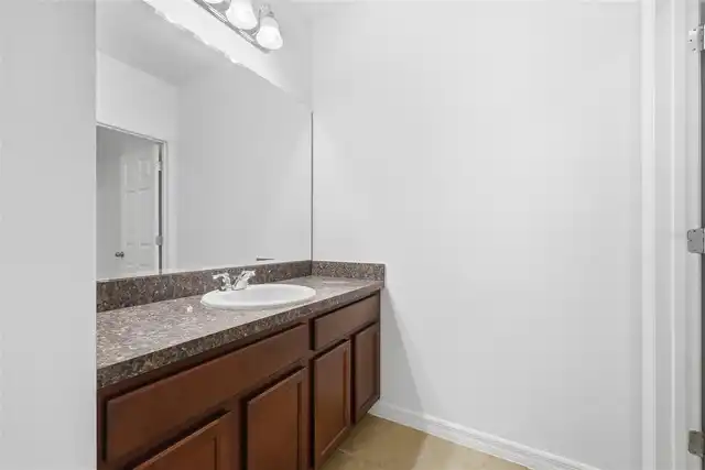 Listing Photo 32