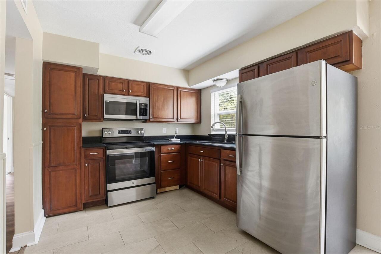 Listing Photo 15