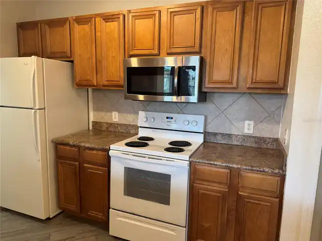Listing Photo 7