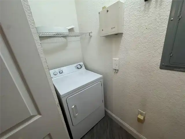 Listing Photo 10