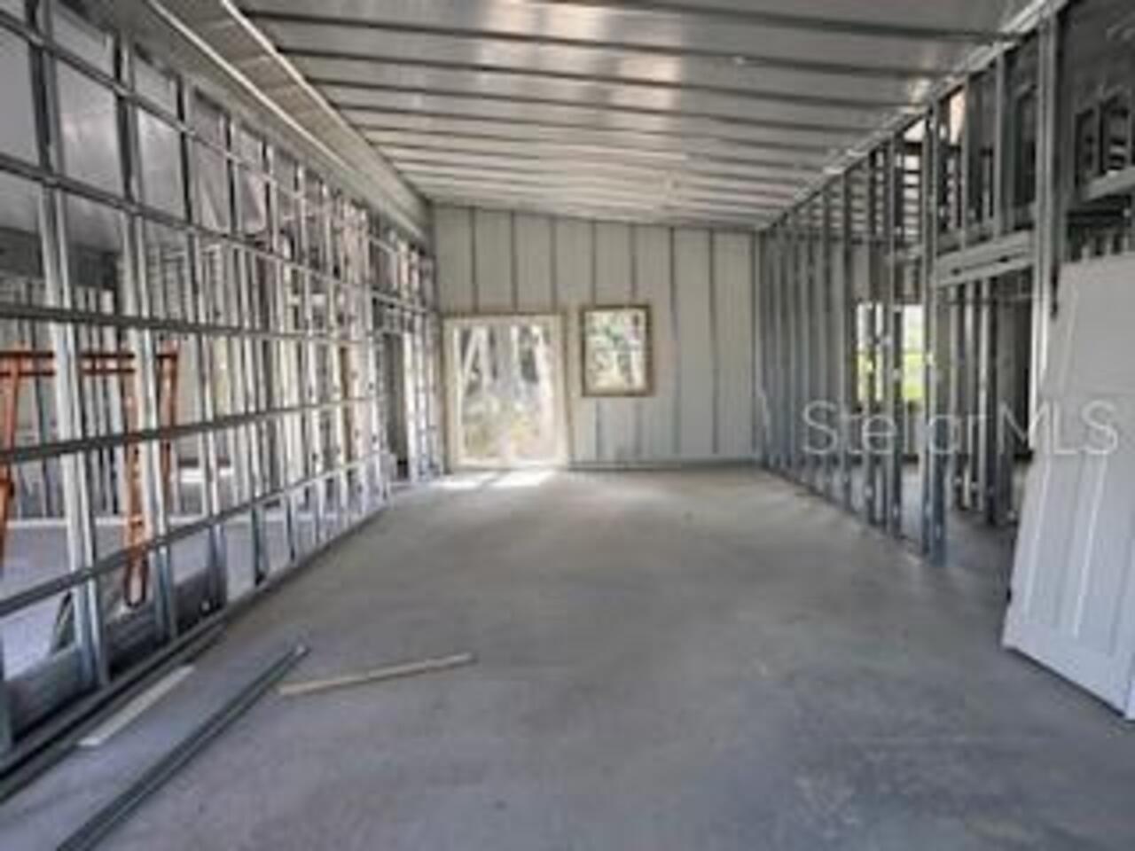 Listing Photo 8
