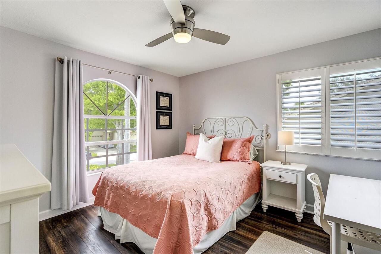 Listing Photo 17