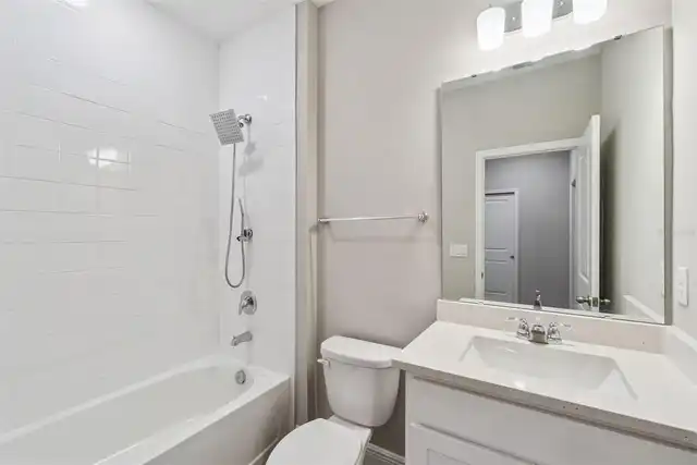 Listing Photo 16
