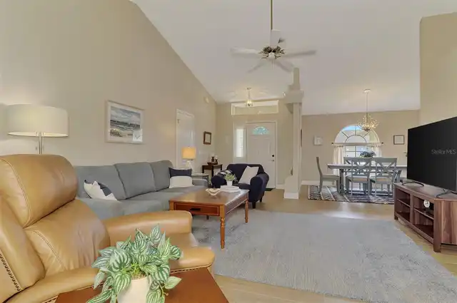 Listing Photo 11