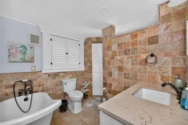 Listing Photo 42
