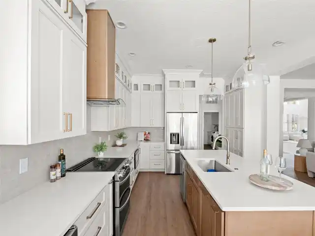 Listing Photo 8