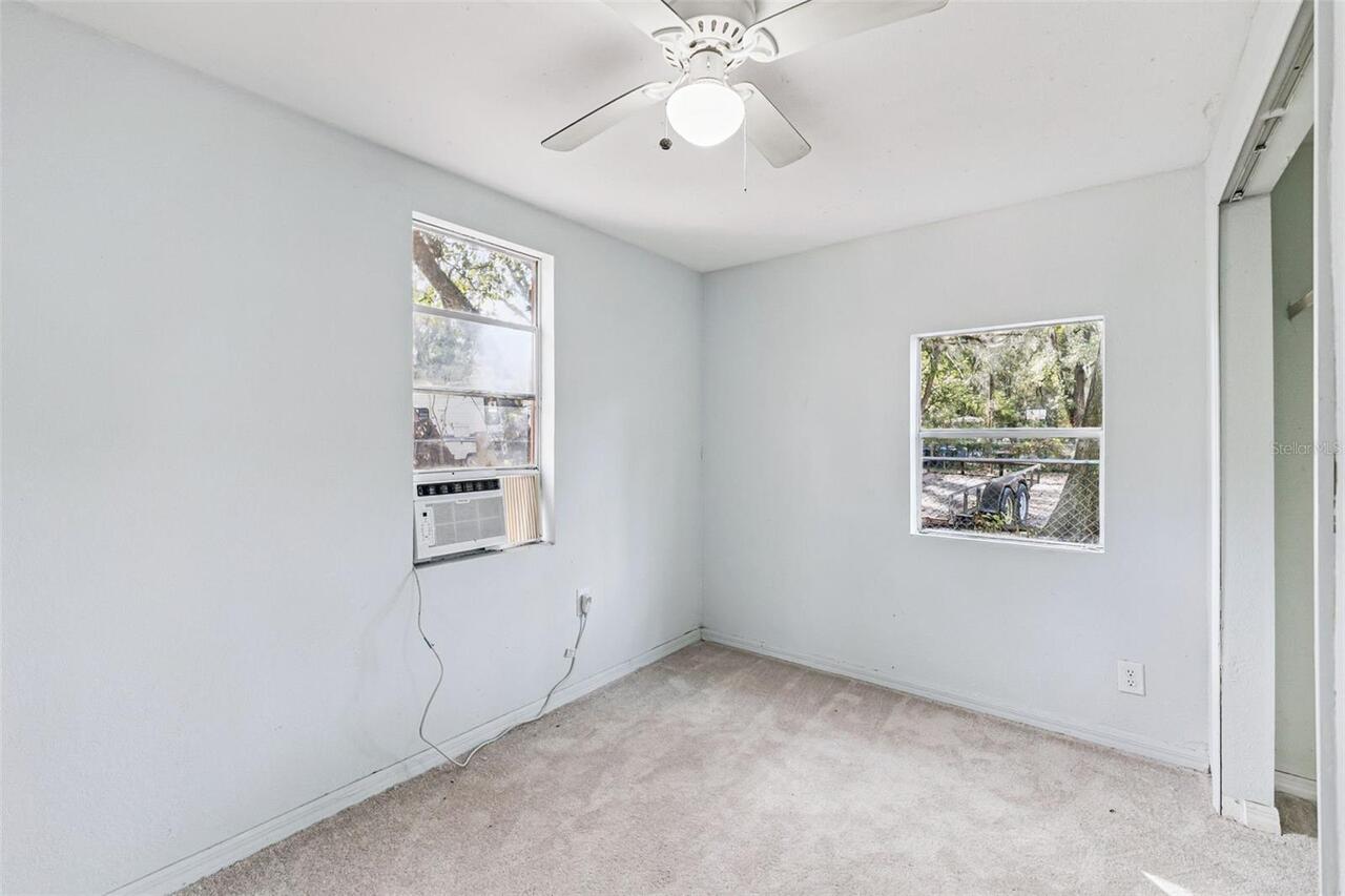 Listing Photo 14