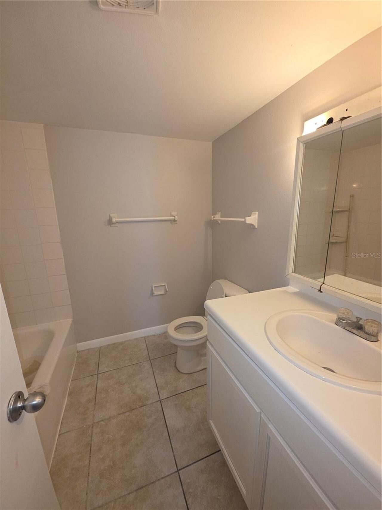 Listing Photo 10