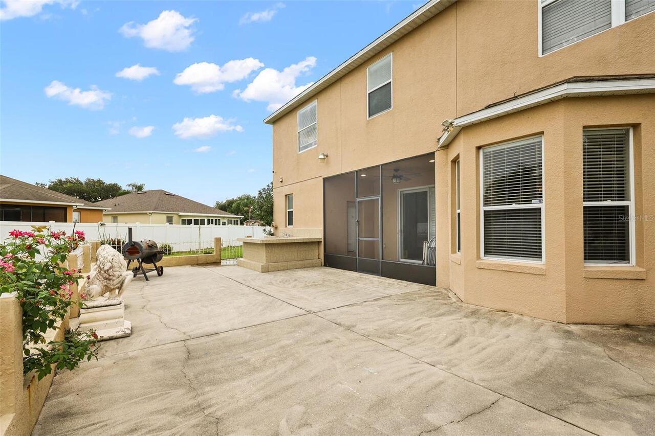 Listing Photo 12