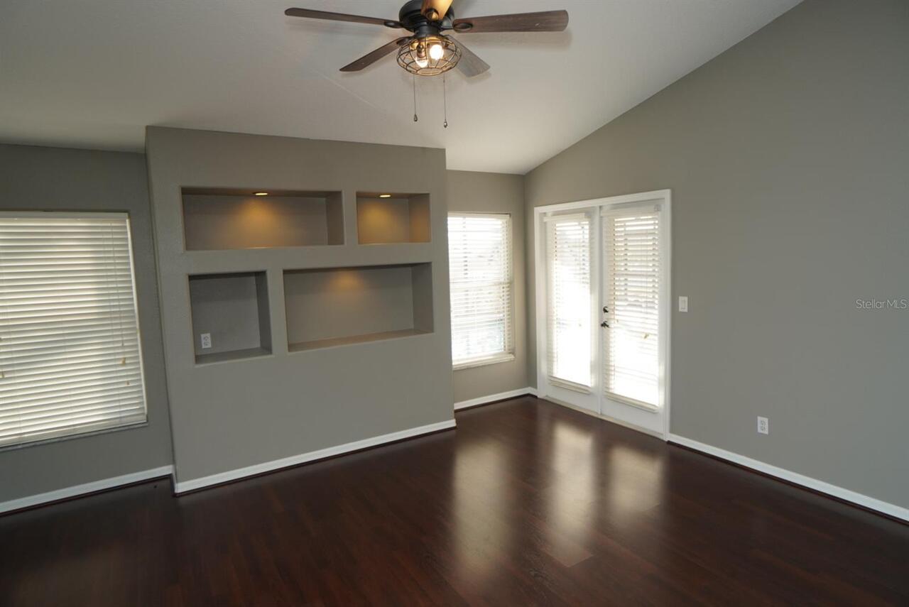 Listing Photo 14