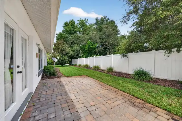 Listing Photo 6