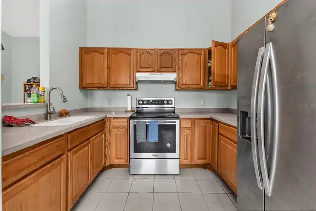 Listing Photo 10