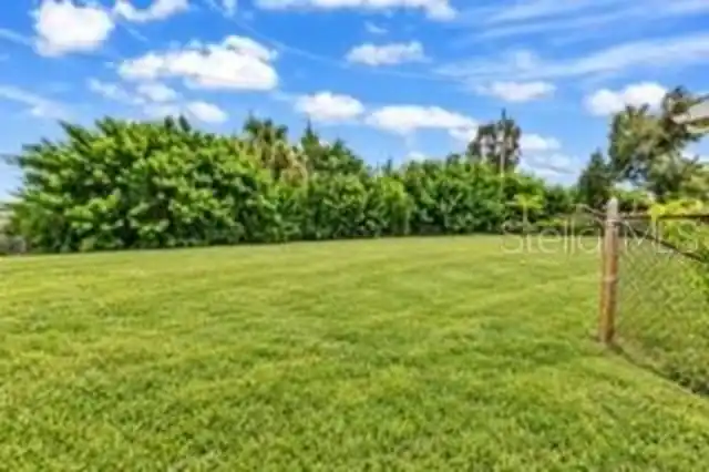 Listing Photo 17