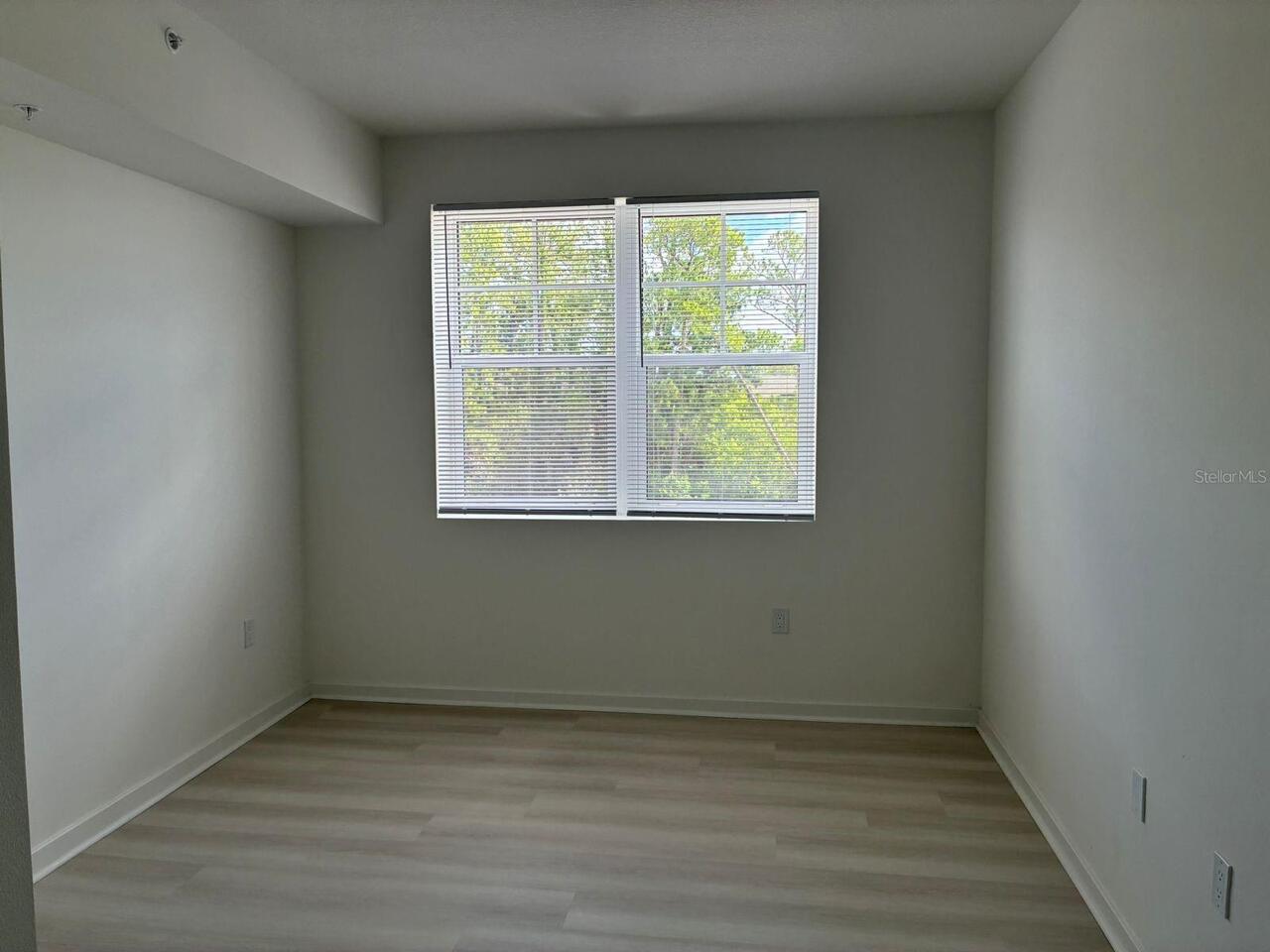 Listing Photo 34