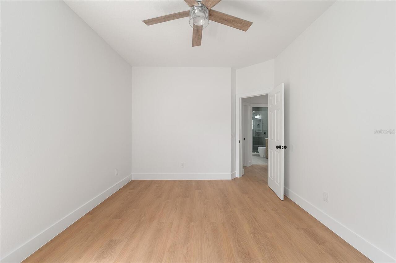 Listing Photo 26