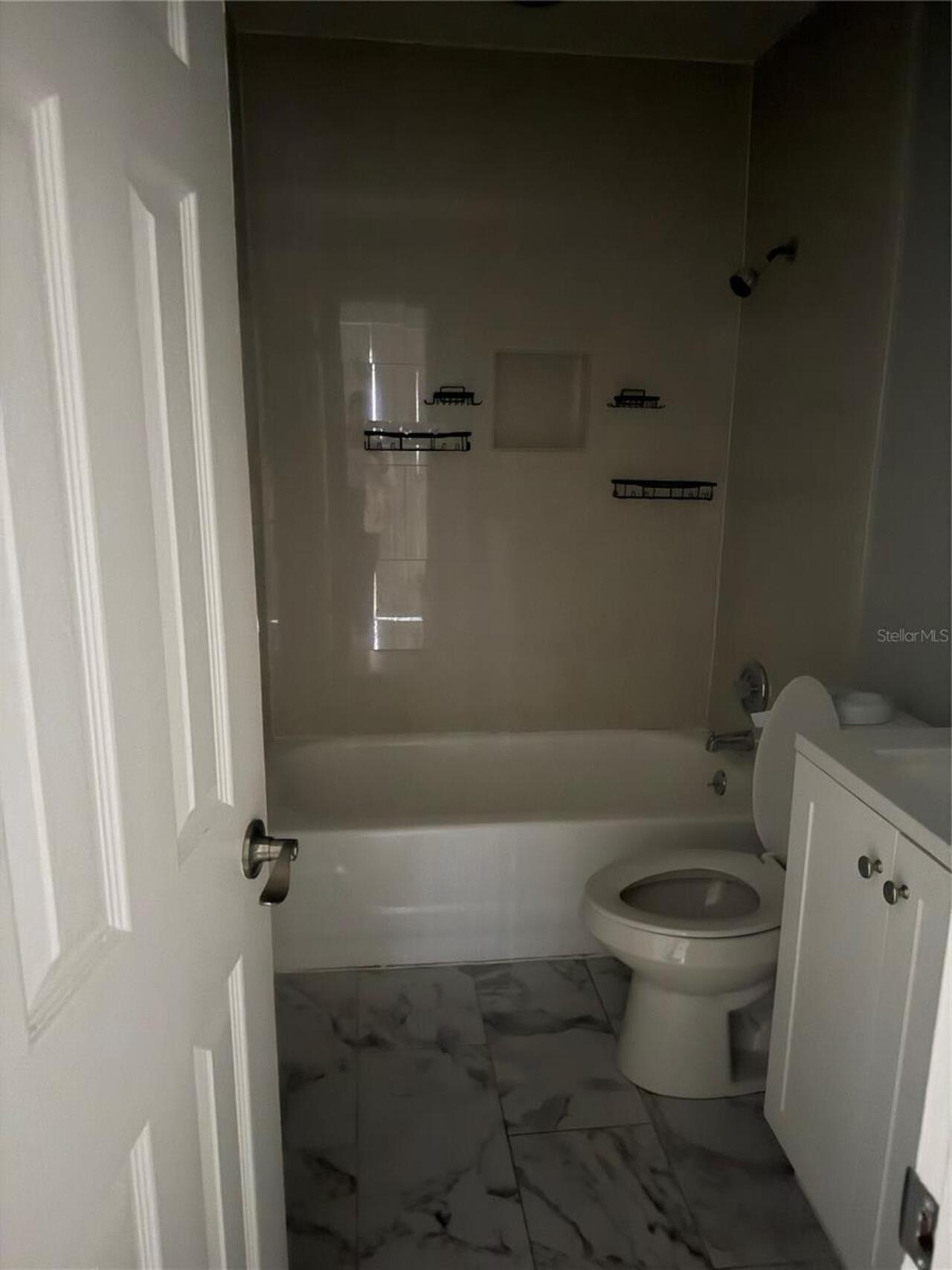 Listing Photo 9