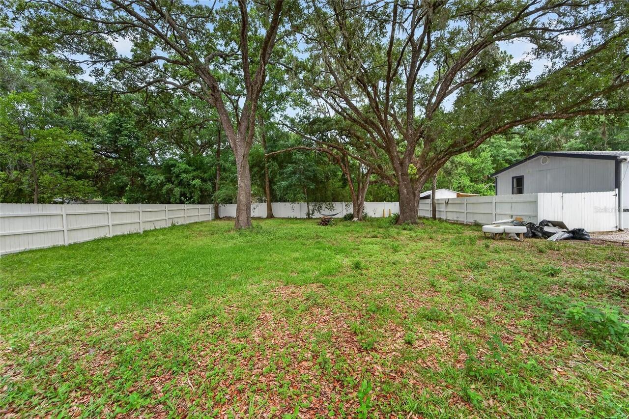 Listing Photo 11