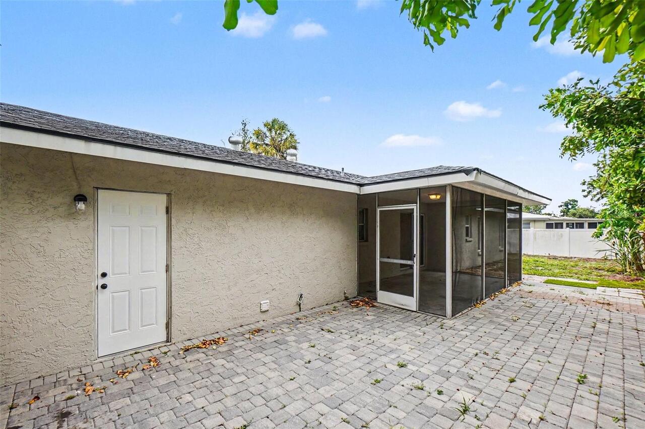 Listing Photo 15