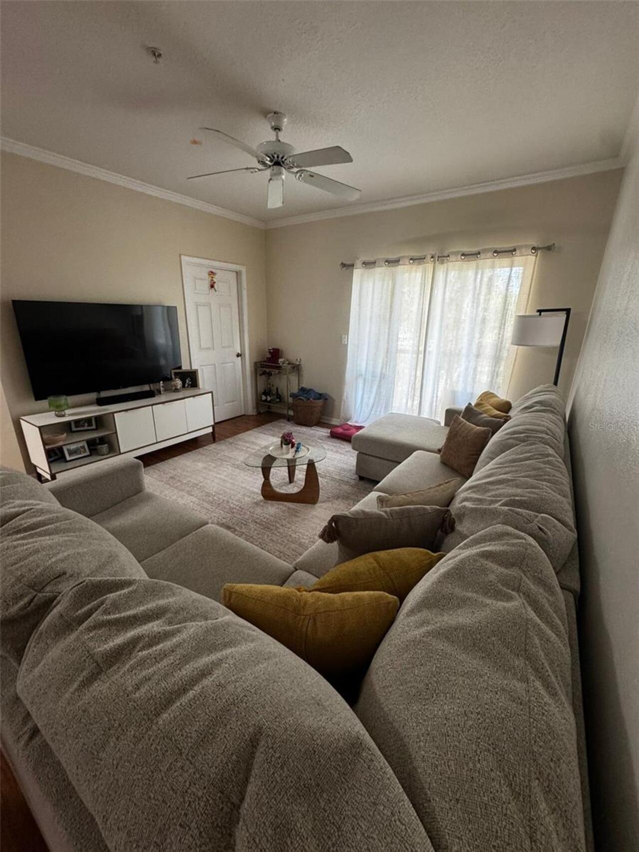 Listing Photo 9