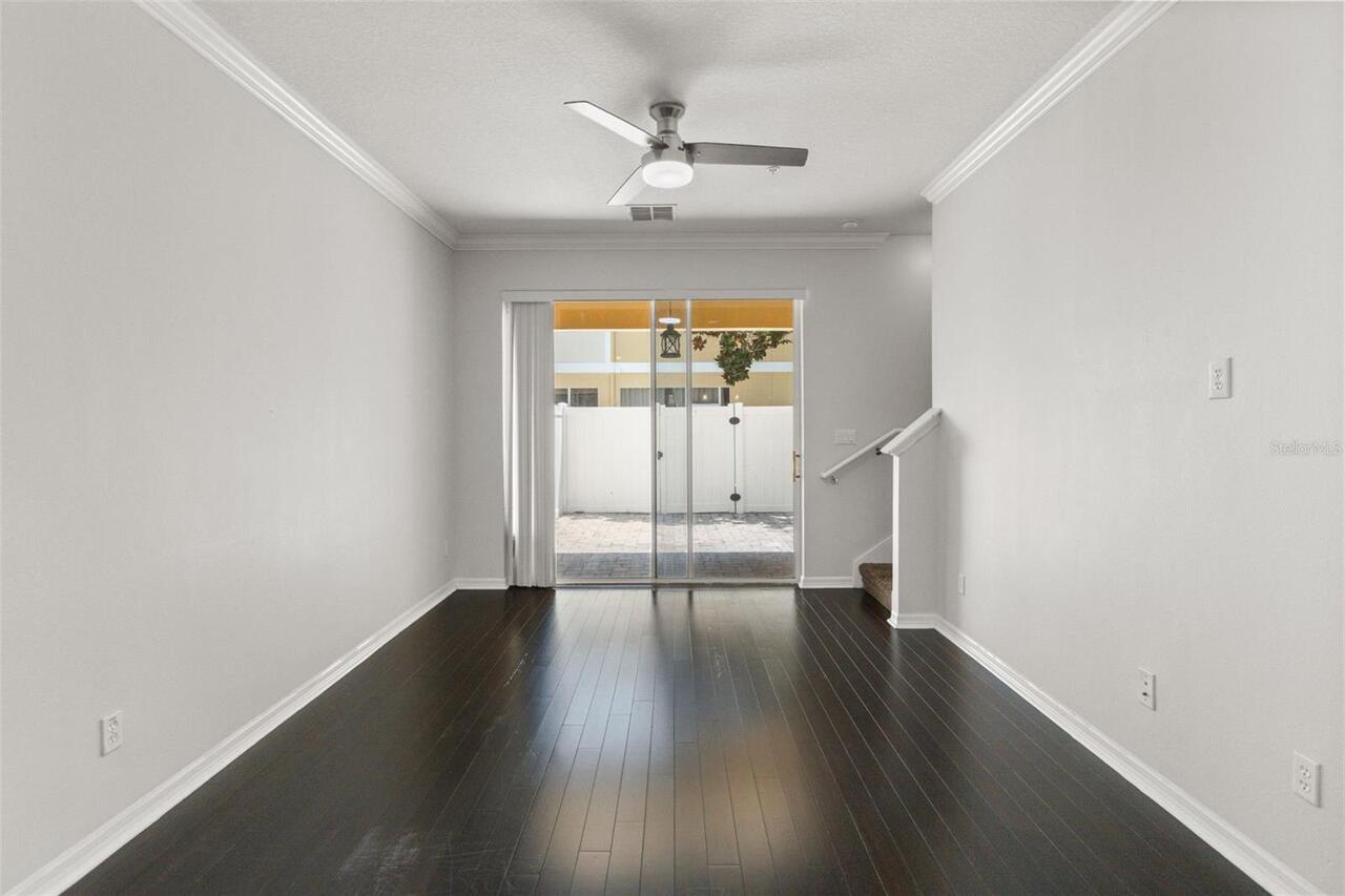 Listing Photo 8