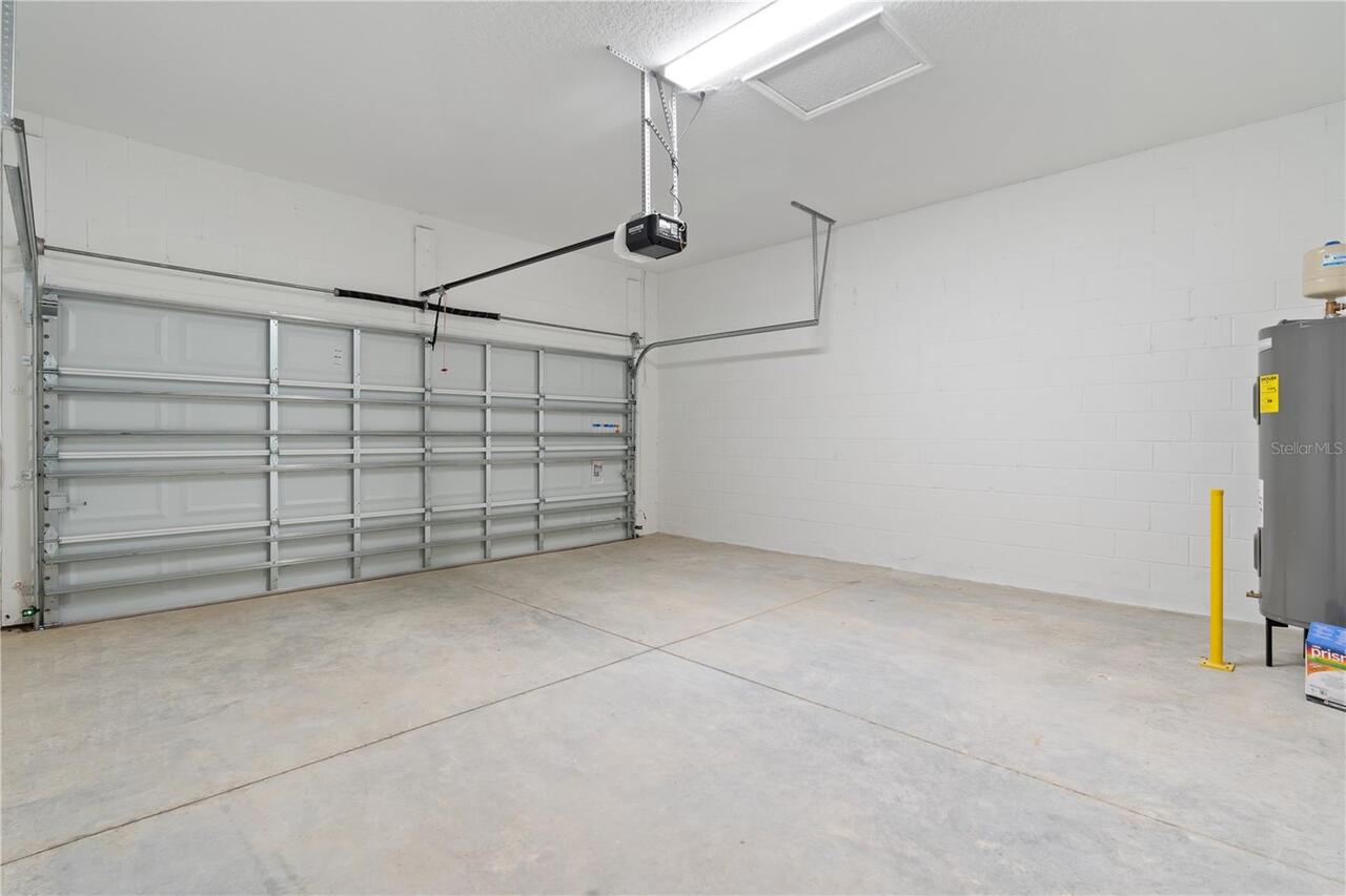 Listing Photo 8
