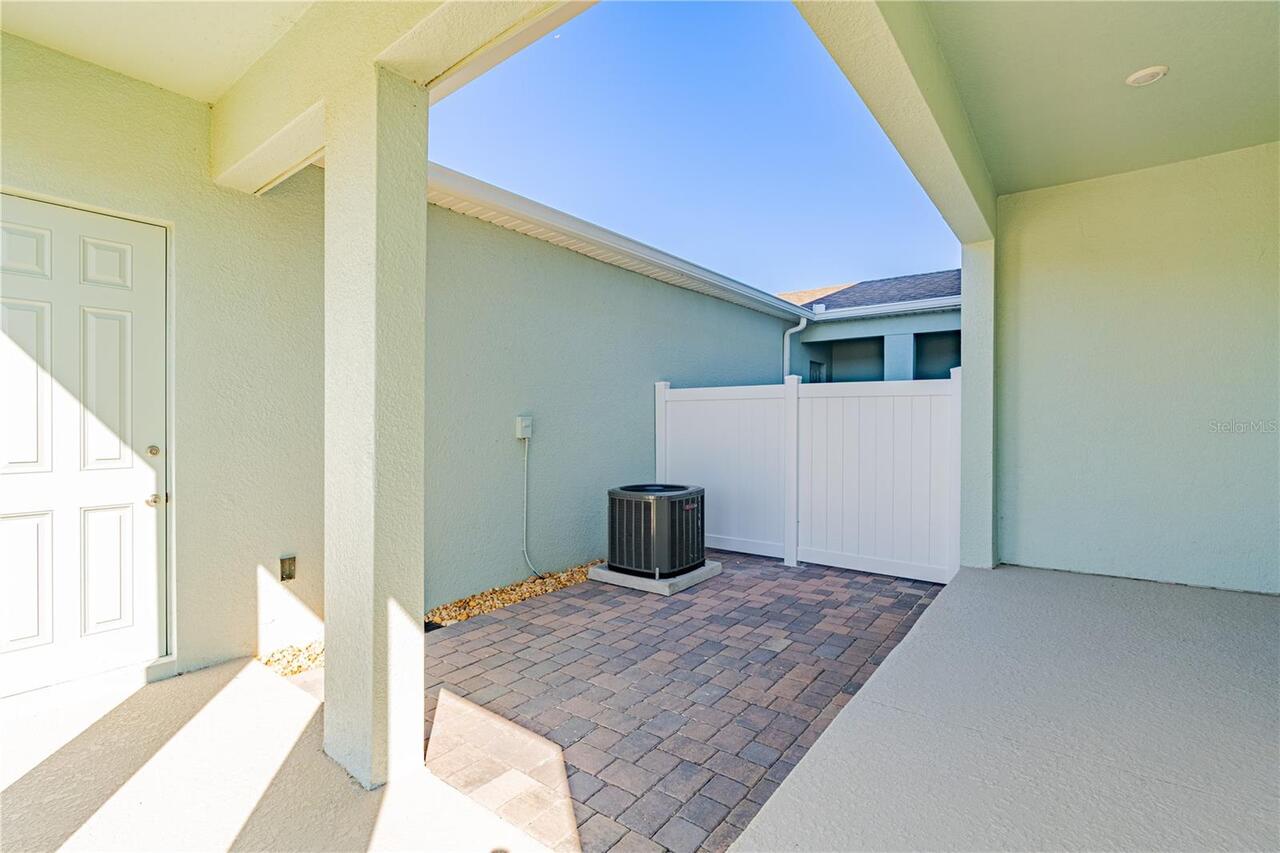 Listing Photo 9