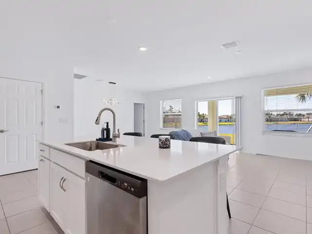Listing Photo 15