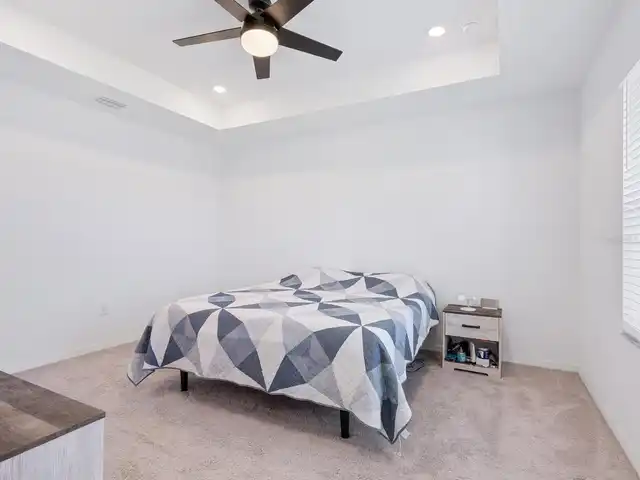 Listing Photo 16