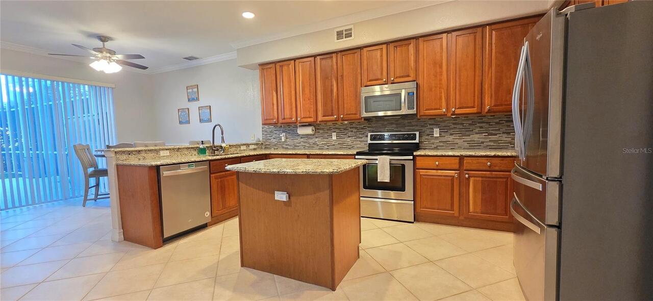 Listing Photo 8