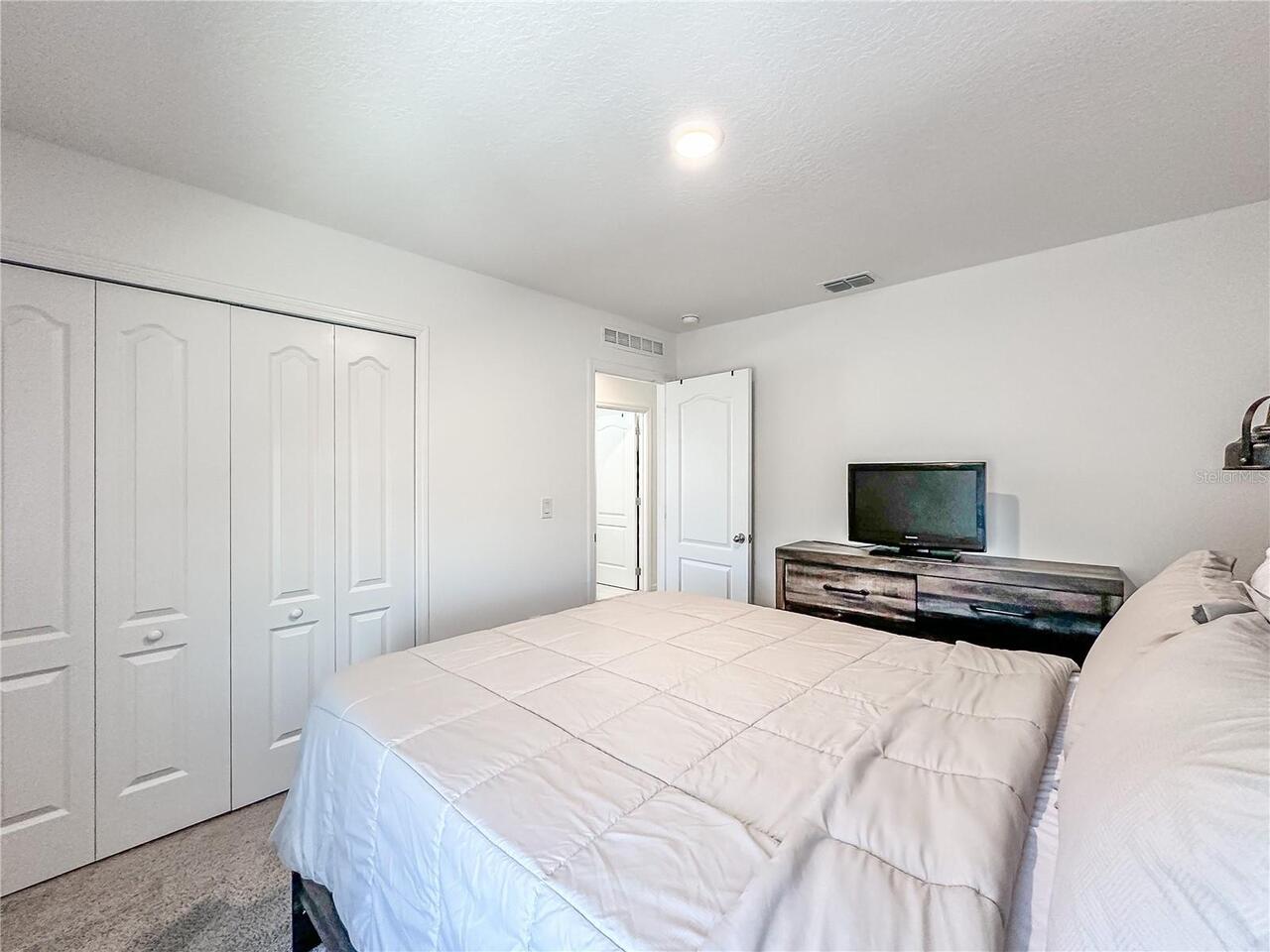 Listing Photo 33
