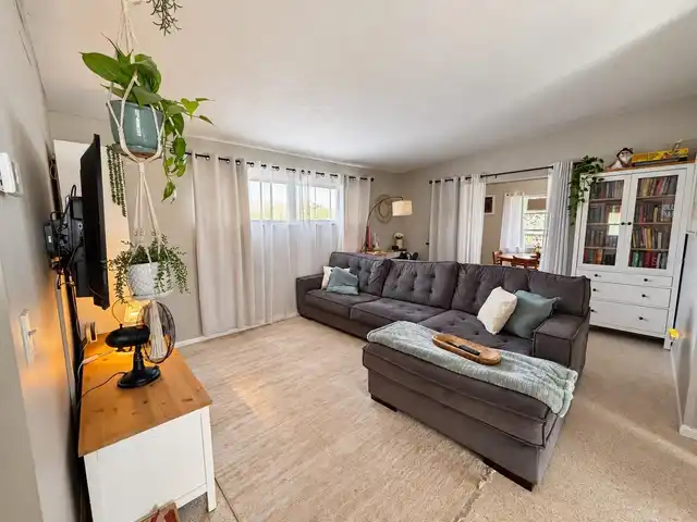 Listing Photo 6
