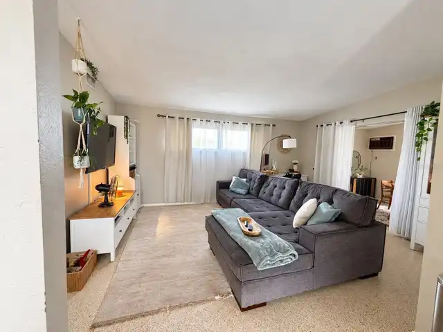 Listing Photo 7