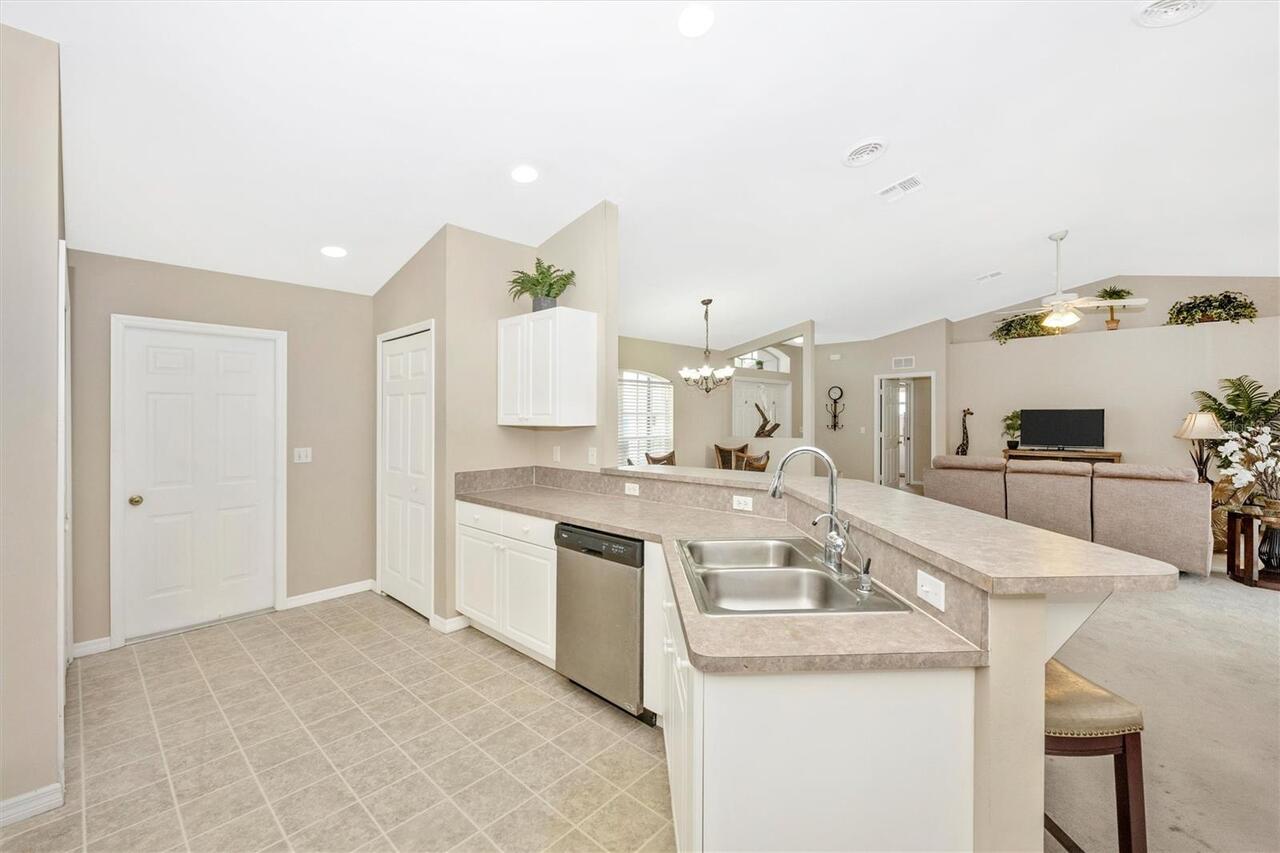 Listing Photo 16