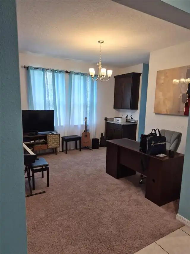 Listing Photo 12