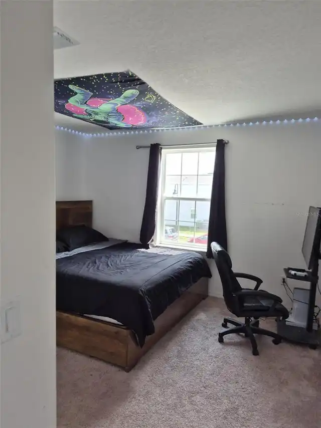 Listing Photo 17