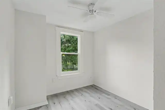 Listing Photo 19