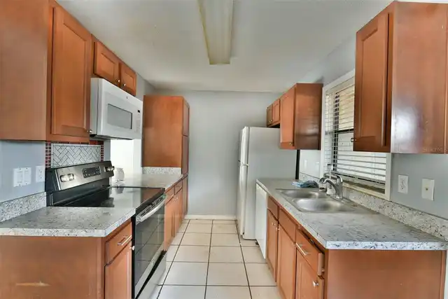 Listing Photo 22
