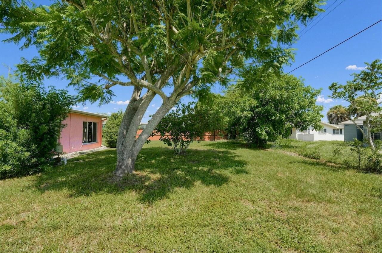 Listing Photo 9