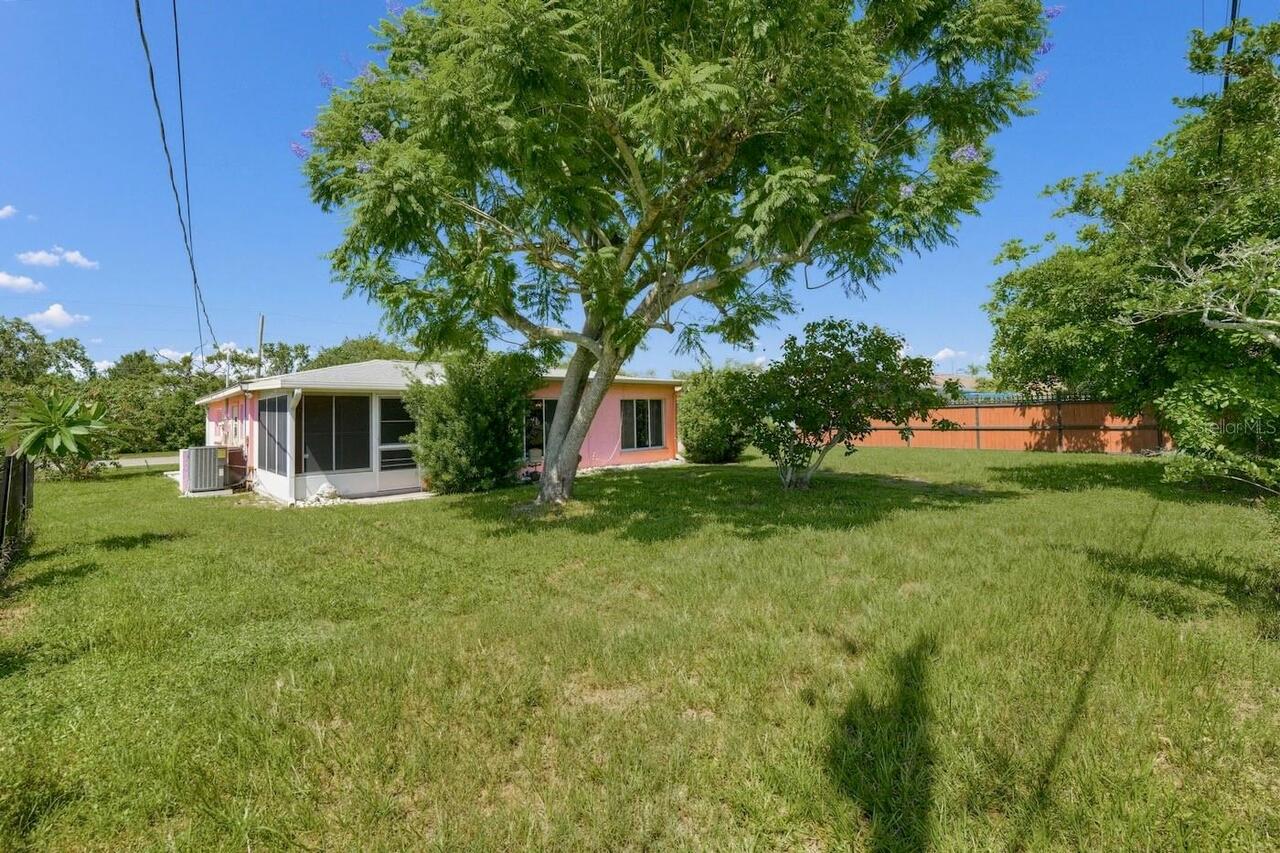 Listing Photo 10