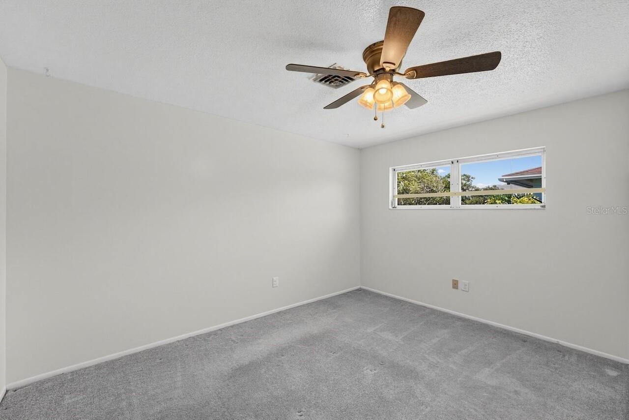 Listing Photo 37