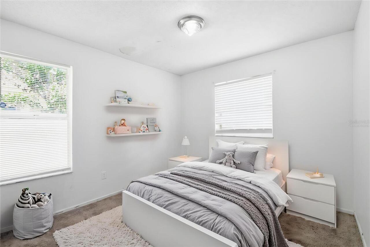 Listing Photo 11