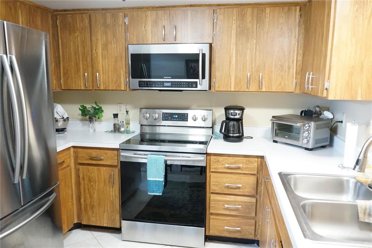 Listing Photo 8