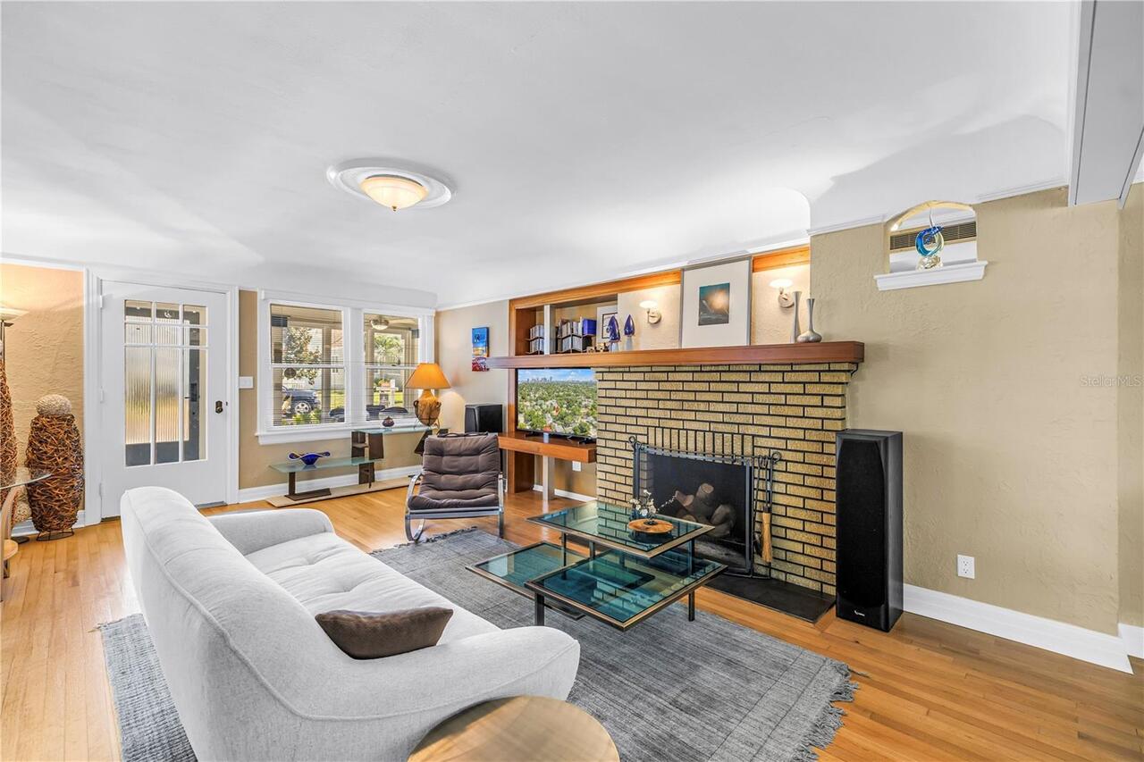 Listing Photo 12