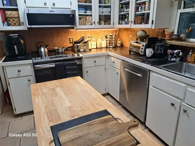 Listing Photo 16
